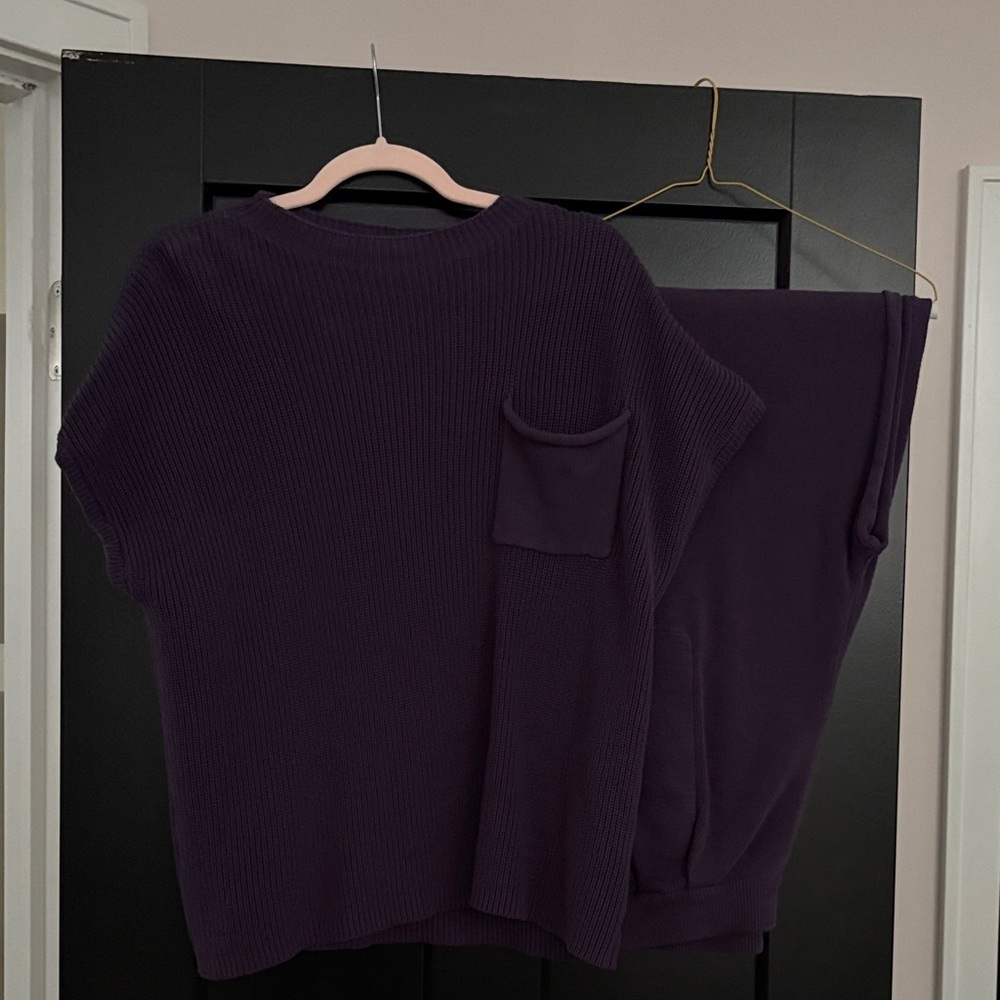 NWOT 2Piece Purple Knit Lounge Set Crew Neck,Cap Sleeves. Elastic Pants Size 2XL